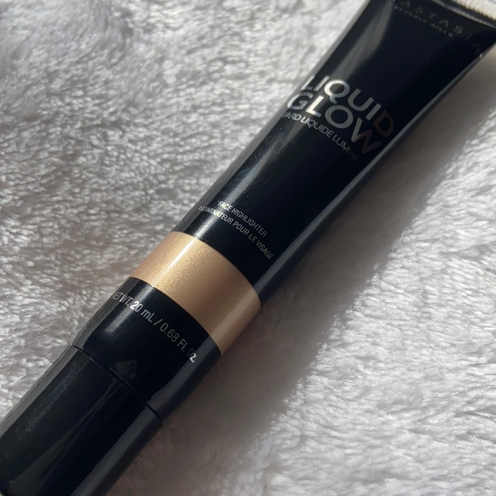 New! Full Size Anastasia Beverly Hills Liquid Glow Face Highlighter in Perla